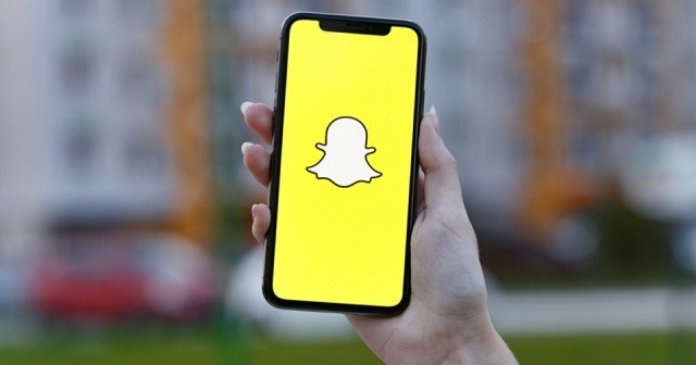 Enable-Dark-Mode-on-Snapchat