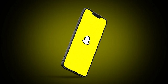 Enable-Dark-Theme-In-Snapchat